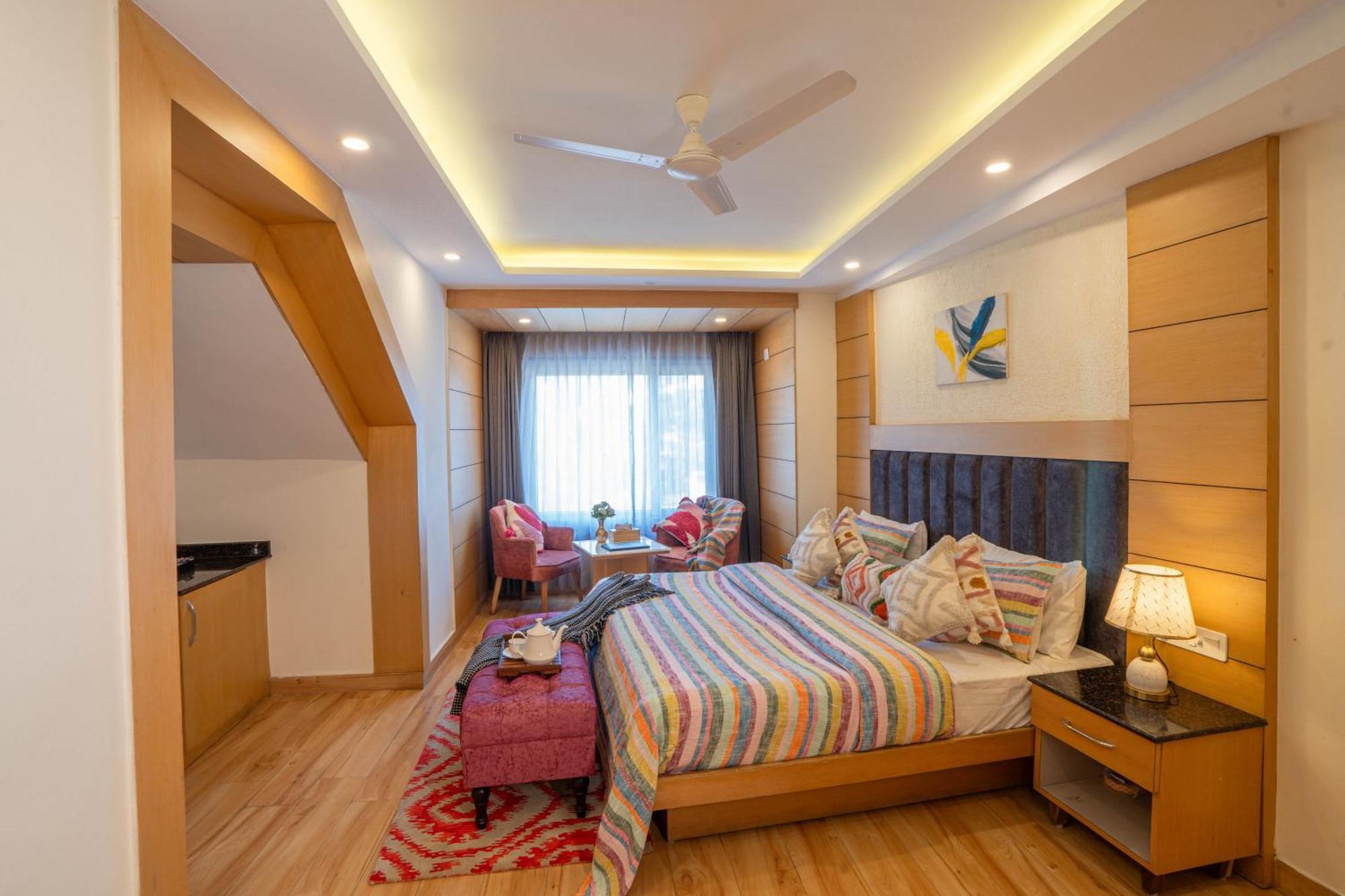 Super Hotel By Perfectstayz Mall Road Mussoorie Exterior foto