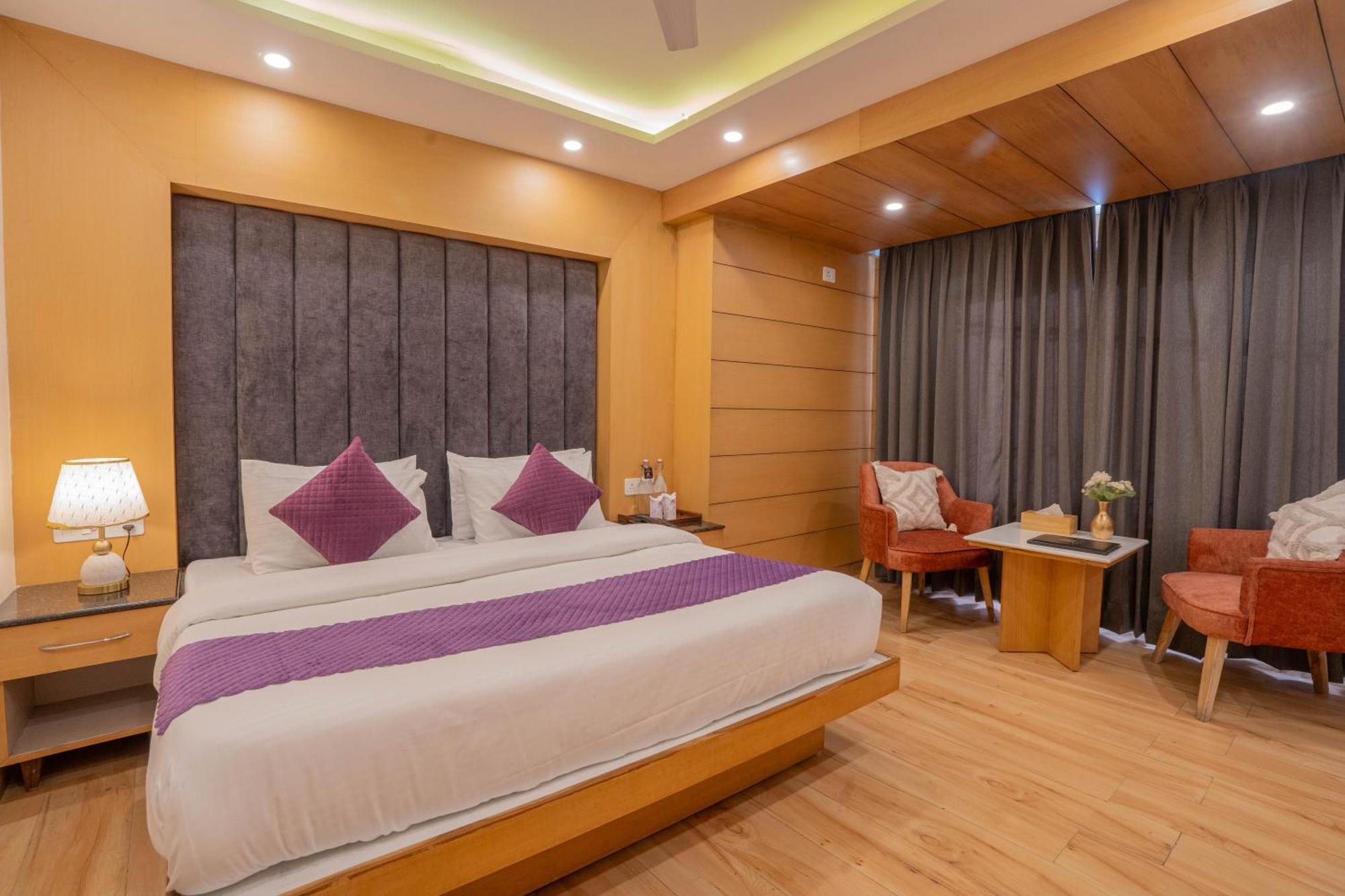 Super Hotel By Perfectstayz Mall Road Mussoorie Habitación foto