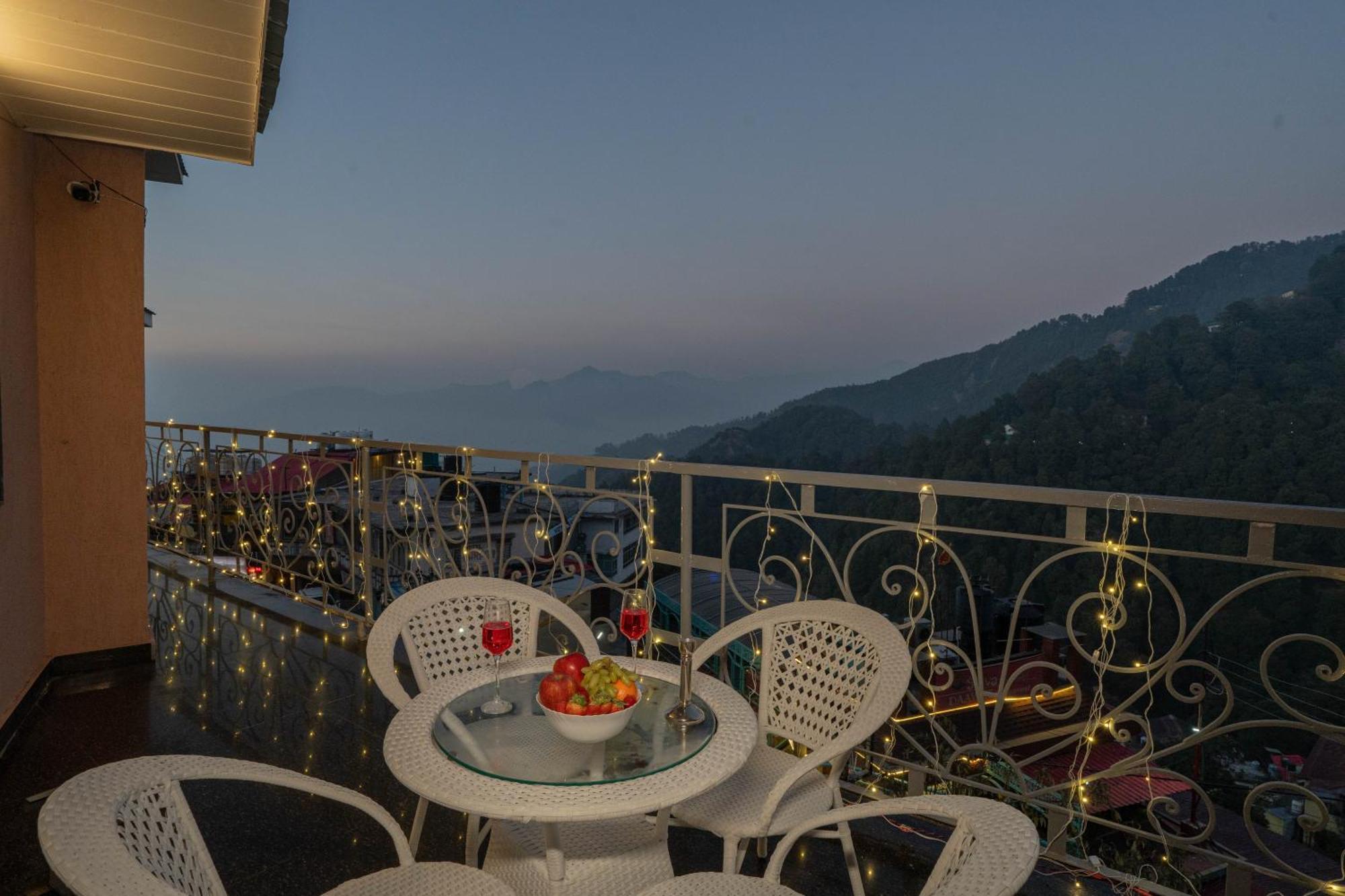 Super Hotel By Perfectstayz Mall Road Mussoorie Exterior foto