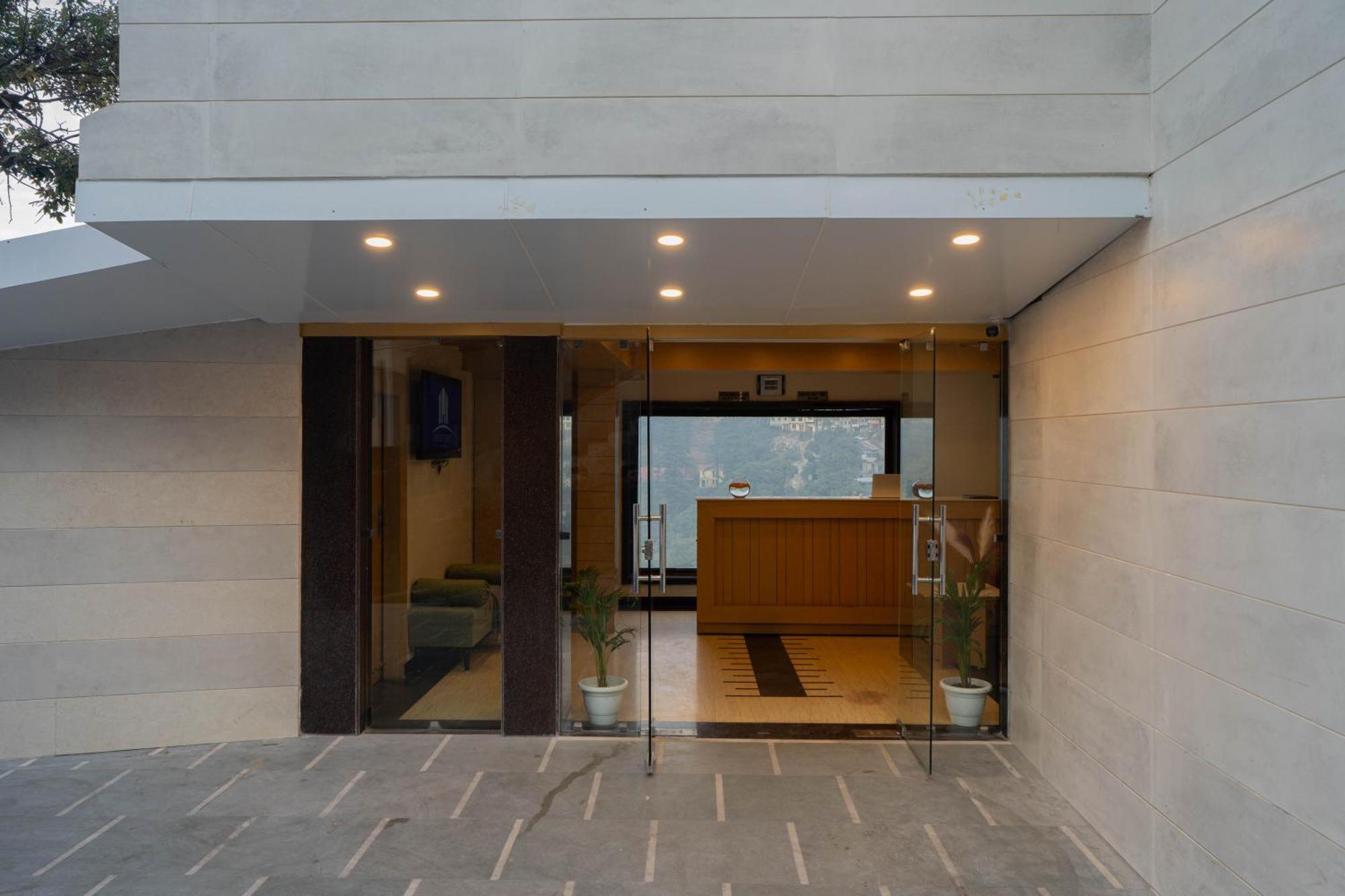 Super Hotel By Perfectstayz Mall Road Mussoorie Exterior foto
