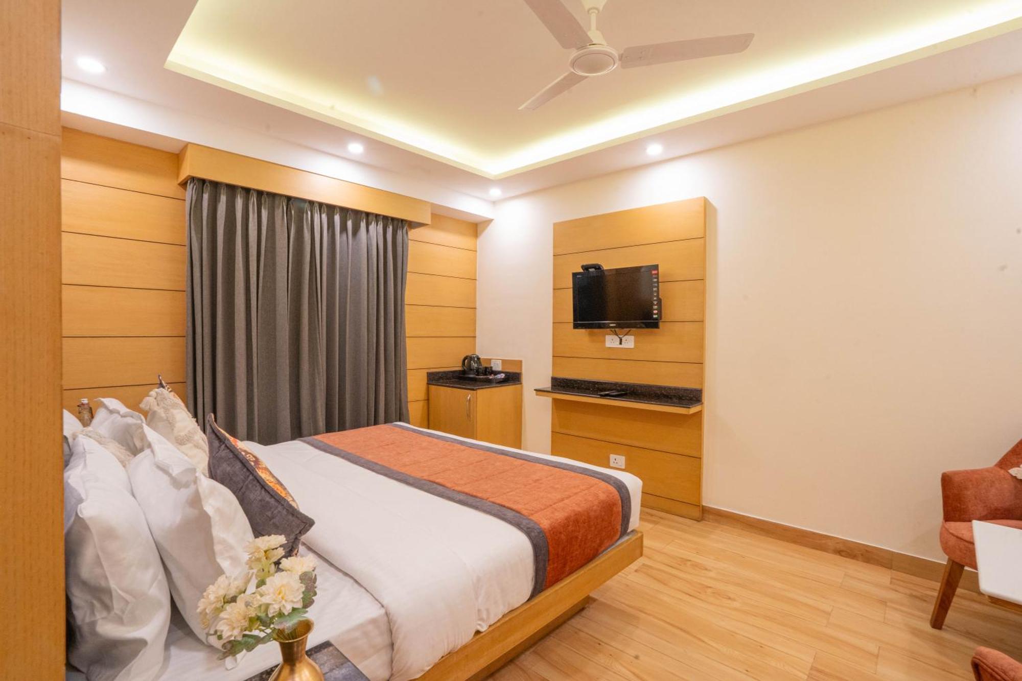 Super Hotel By Perfectstayz Mall Road Mussoorie Habitación foto