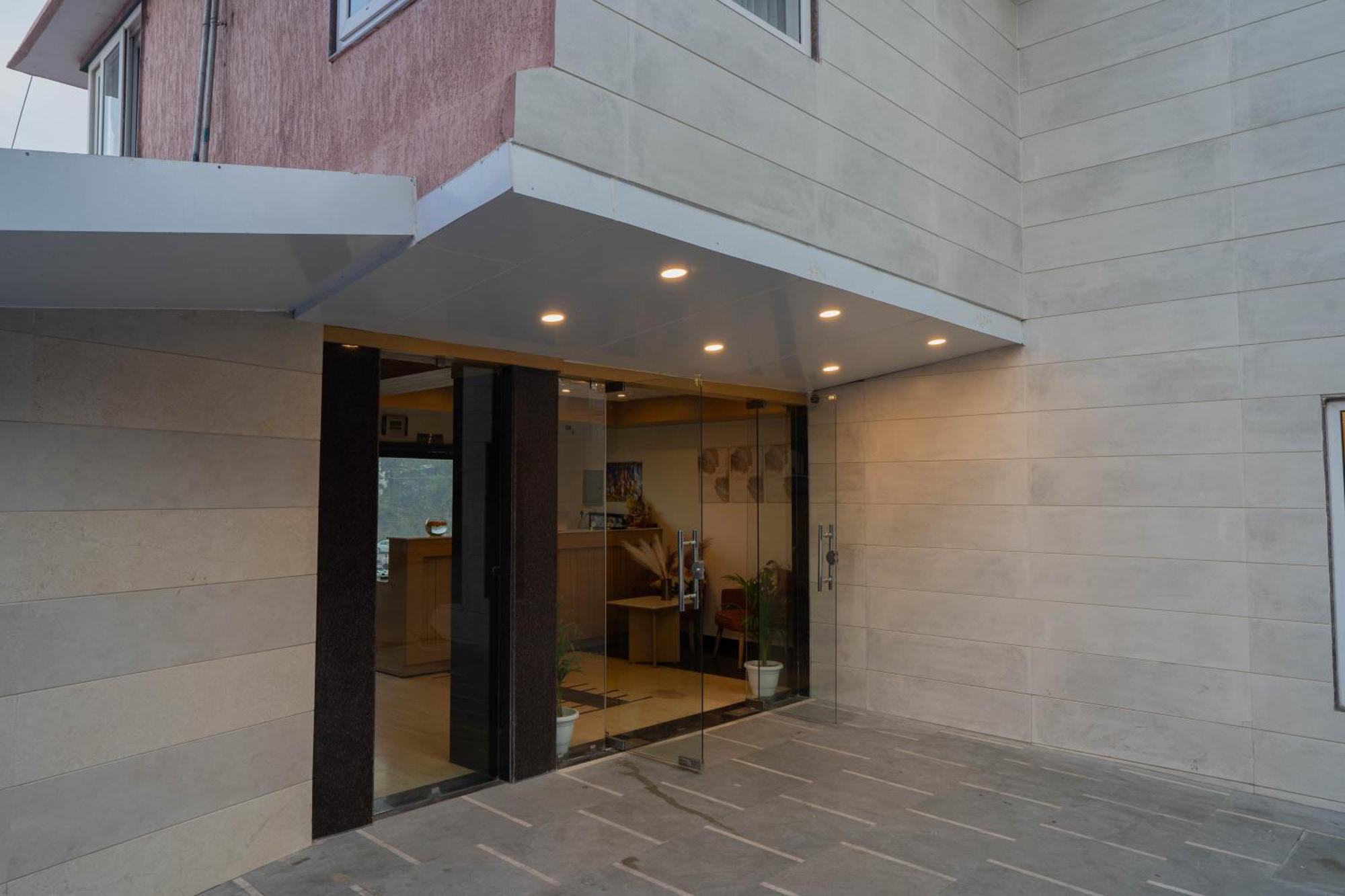 Super Hotel By Perfectstayz Mall Road Mussoorie Exterior foto