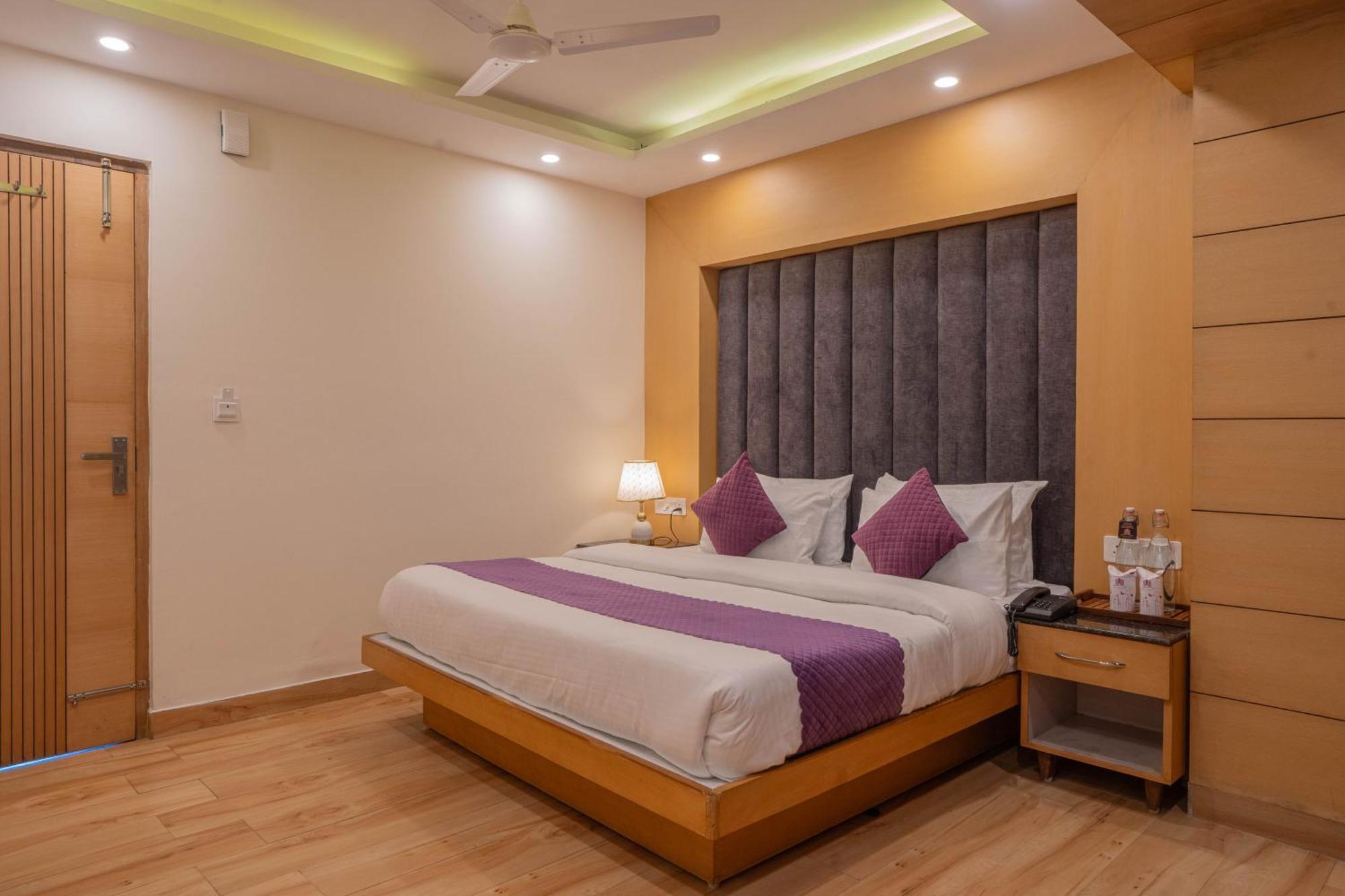 Super Hotel By Perfectstayz Mall Road Mussoorie Habitación foto